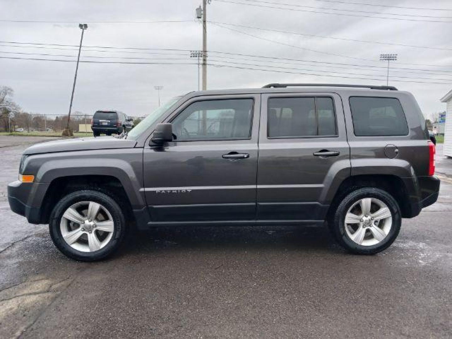 2016 Gray Jeep Patriot Latitude 4WD (1C4NJRFB8GD) with an 2.4L L4 DOHC 16V engine, located at 1184 Kauffman Ave, Fairborn, OH, 45324, (937) 908-9800, 39.807072, -84.030914 - Photo#3