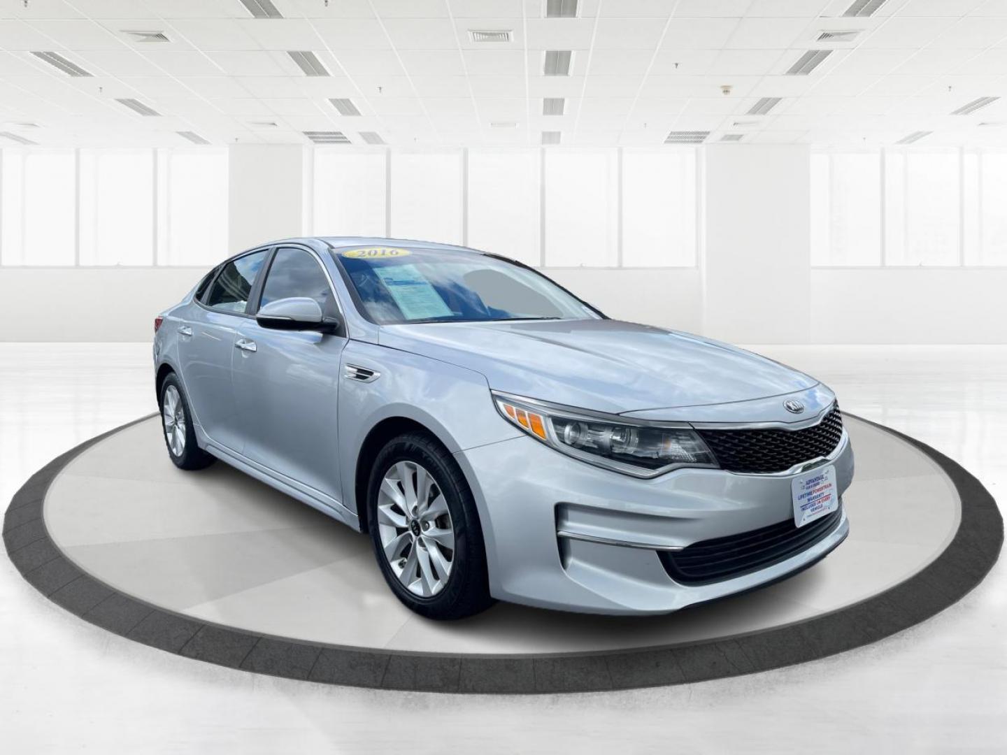 2016 Sparkling Silver Kia Optima (5XXGT4L39GG) with an 2.4L L4 DOHC 16V engine, 6-Speed Automatic transmission, located at 1184 Kauffman Ave, Fairborn, OH, 45324, (937) 908-9800, 39.807072, -84.030914 - Photo#0