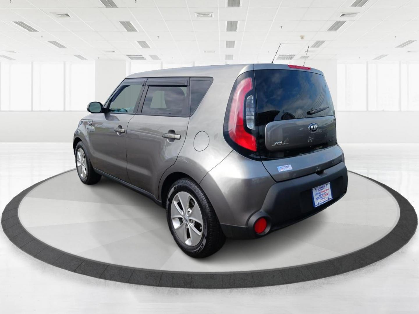 2016 Titanium Gray Kia Soul Base 6A (KNDJN2A23G7) with an 1.6L L4 DOHC 16V engine, 6-Speed Automatic transmission, located at 1184 Kauffman Ave, Fairborn, OH, 45324, (937) 908-9800, 39.807072, -84.030914 - Photo#4