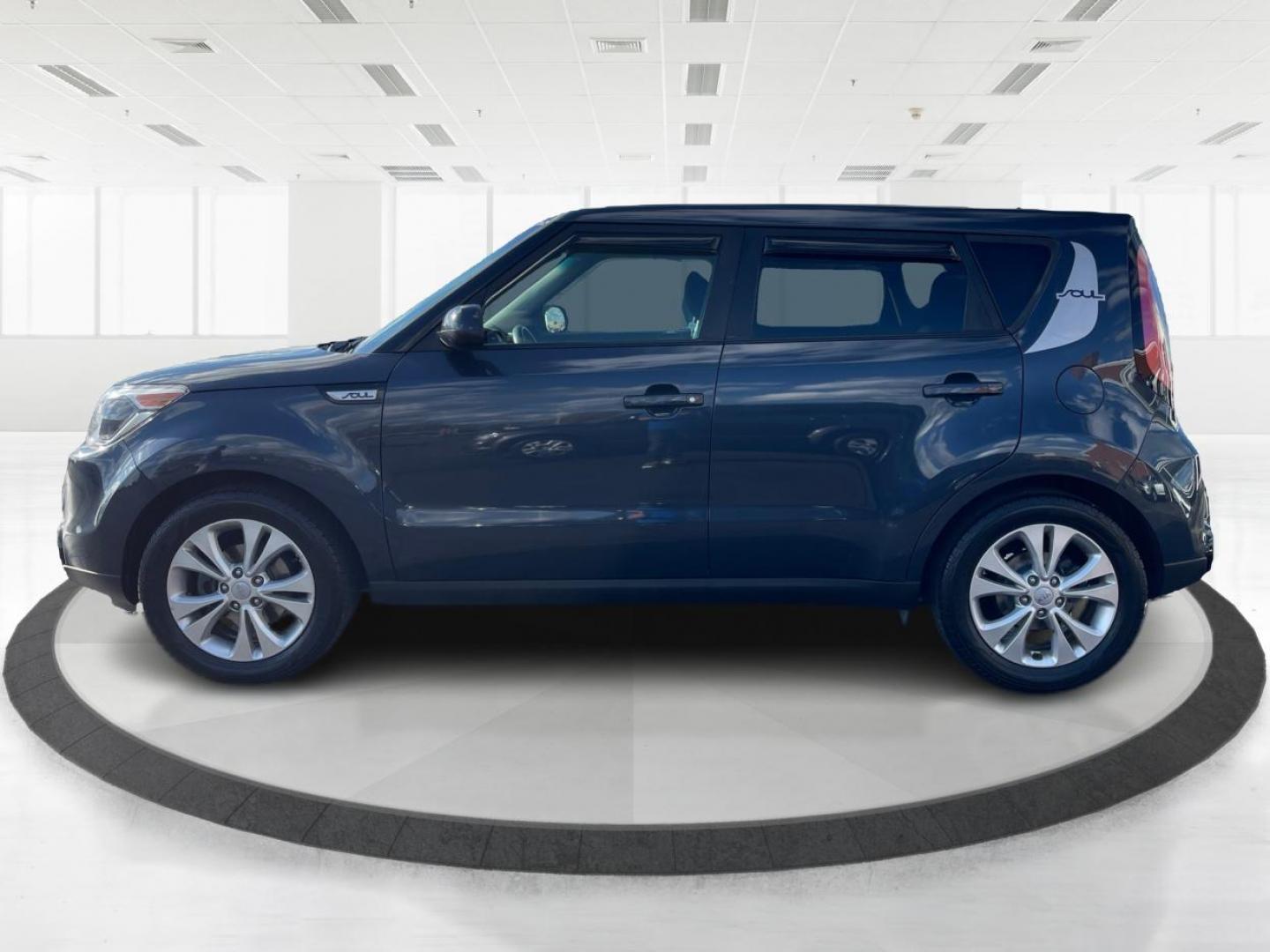 2016 Fathom Blue Kia Soul + (KNDJP3A58G7) with an 2.0L L4 DOHC 16V engine, 6A transmission, located at 4508 South Dixie Dr, Moraine, OH, 45439, (937) 908-9800, 39.689976, -84.218452 - Photo#5