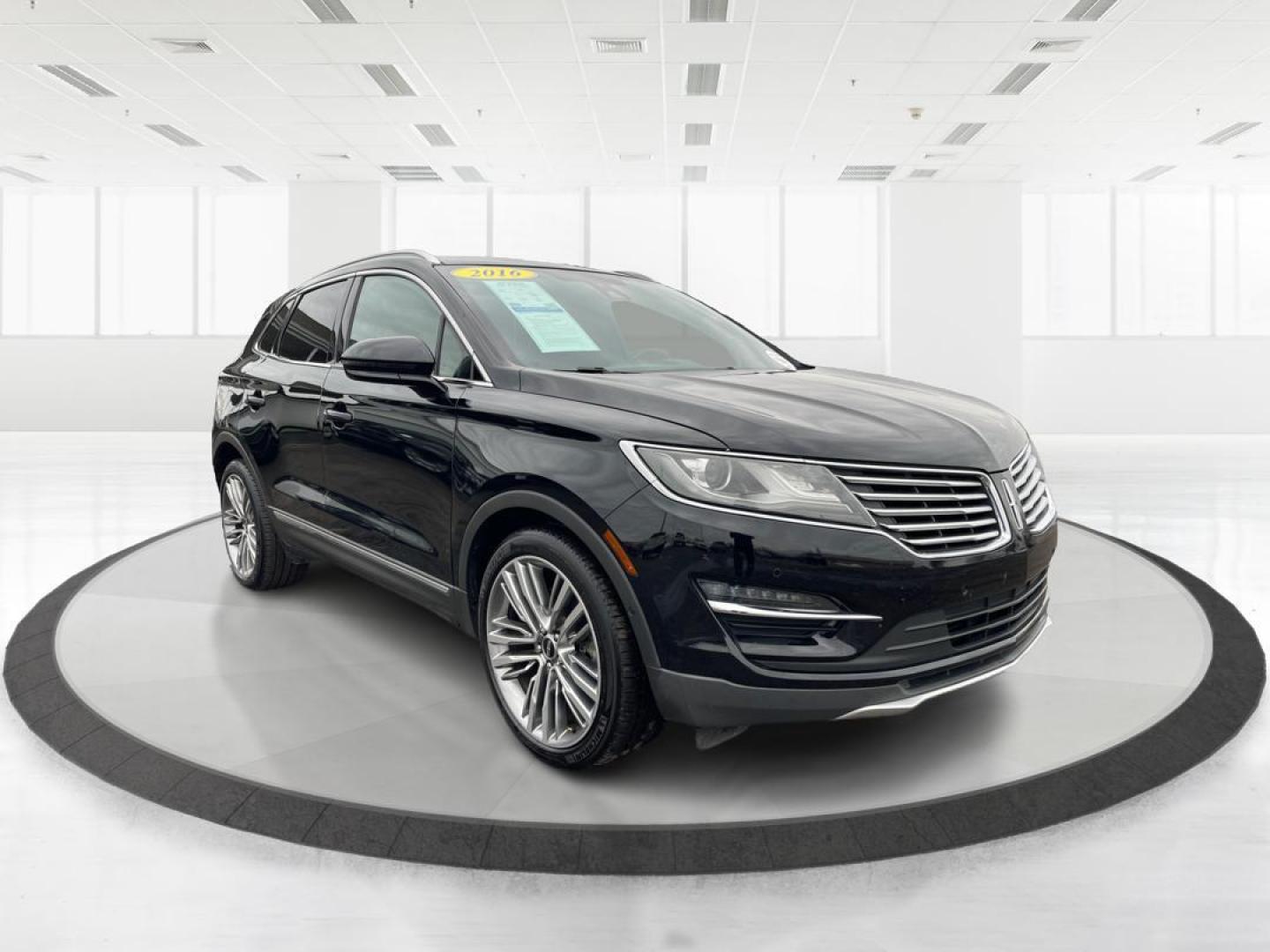 2016 Lincoln Mkc Reserve (5LMTJ3DH5GU) with an Other engine, located at 1230 East Main St, Xenia, OH, 45385, (937) 908-9800, 39.688026, -83.910172 - Photo#0