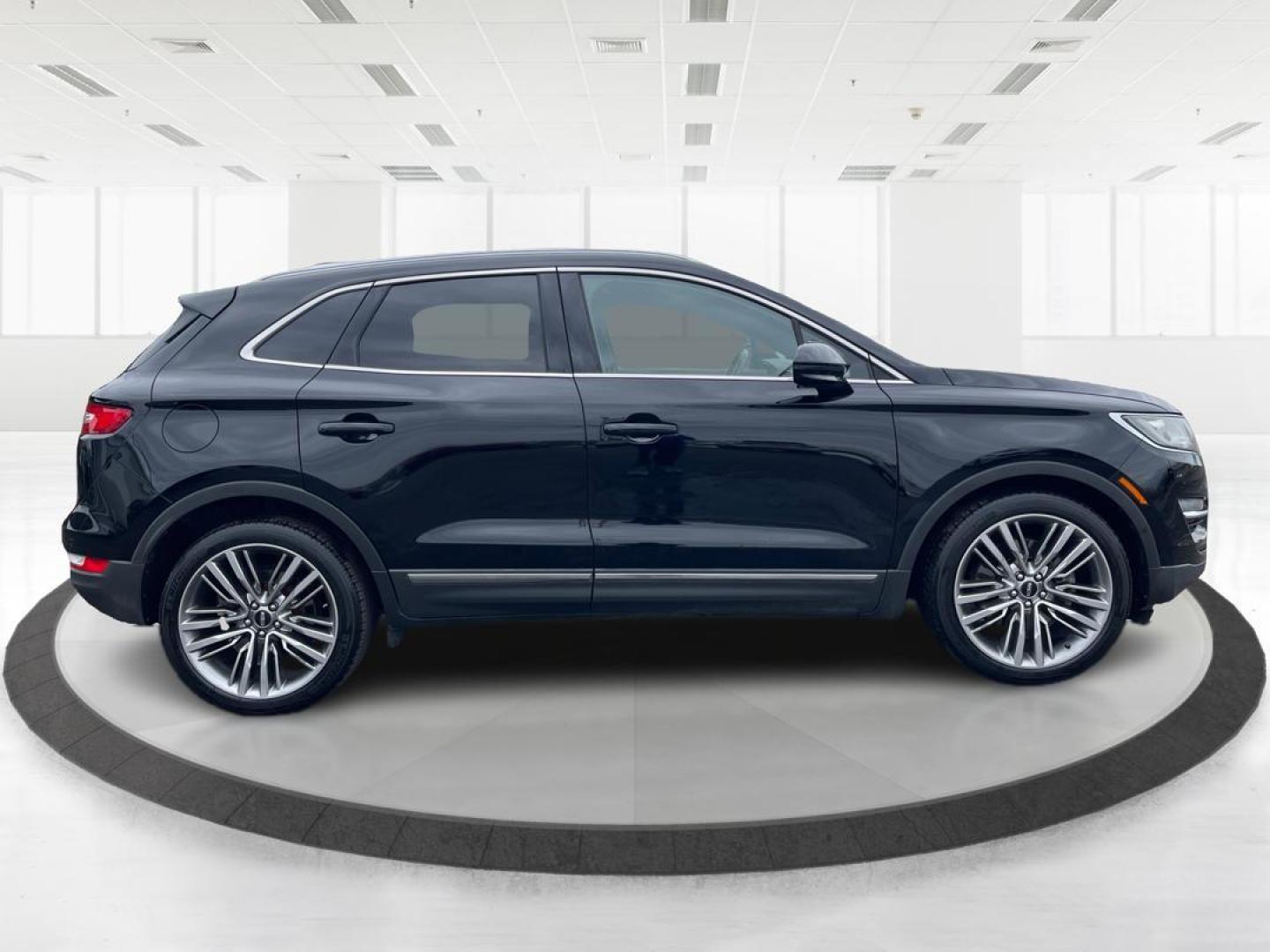 2016 Lincoln Mkc Reserve (5LMTJ3DH5GU) with an Other engine, located at 1230 East Main St, Xenia, OH, 45385, (937) 908-9800, 39.688026, -83.910172 - Photo#1