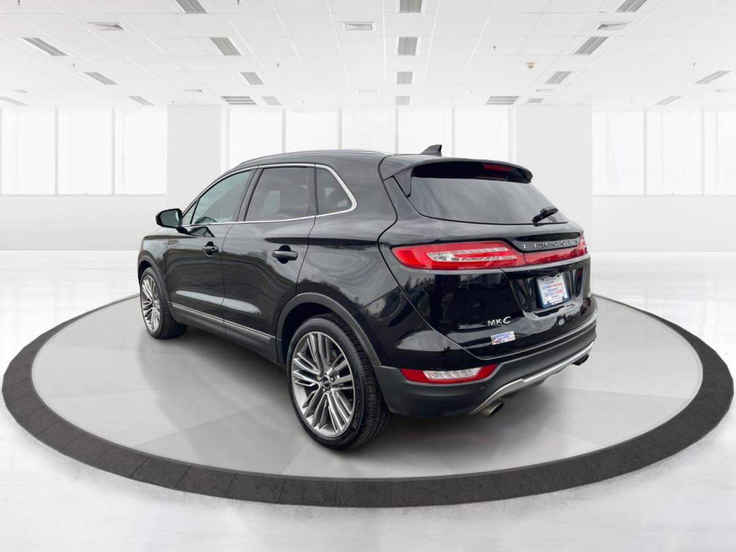 2016 Lincoln Mkc Reserve (5LMTJ3DH5GU) with an Other engine, located at 1230 East Main St, Xenia, OH, 45385, (937) 908-9800, 39.688026, -83.910172 - Photo#4