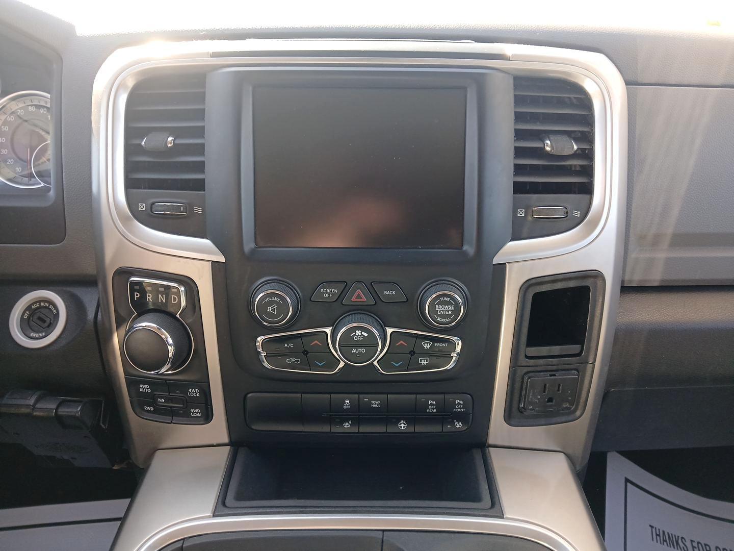 2016 Black Clear Coat RAM 1500 SLT Crew Cab SWB 4WD (3C6RR7LT9GG) with an 5.7L V8 OHV 16V engine, 6A transmission, located at 1951 S Dayton Lakeview Rd., New Carlisle, OH, 45344, (937) 908-9800, 39.890999, -84.050255 - Photo#11