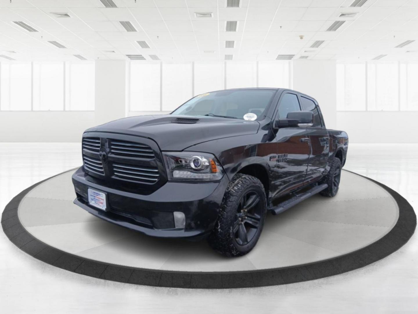 2016 RAM 1500 Sport Crew Cab SWB 4WD (1C6RR7MT1GS) with an 5.7L V8 OHV 16V engine, 8-Speed Automatic transmission, located at 8750 N County Rd 25A, Piqua, OH, 45356, (937) 908-9800, 40.164391, -84.232513 - Photo#7