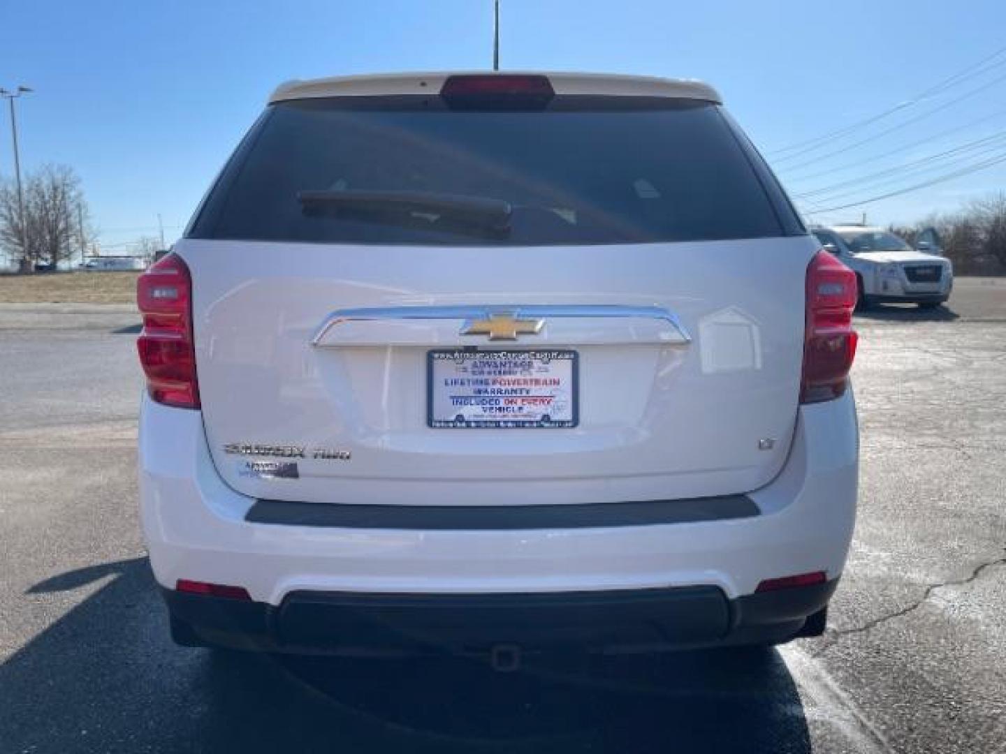 2017 Summit White Chevrolet Equinox LT AWD (2GNFLFEK1H6) with an 2.4L L4 DOHC 16V FFV engine, 6-Speed Automatic transmission, located at 1184 Kauffman Ave, Fairborn, OH, 45324, (937) 908-9800, 39.807072, -84.030914 - Photo#3