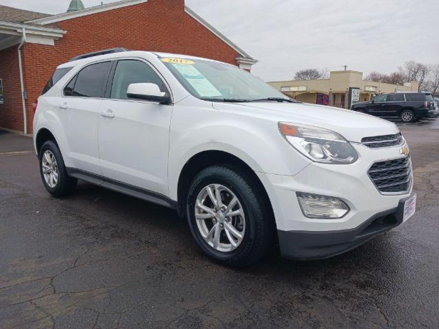 2017 Summit White Chevrolet Equinox LT 2WD (2GNALCEK8H1) with an 2.4L L4 DOHC 16V FFV engine, 6A transmission, located at 1951 S Dayton Lakeview Rd., New Carlisle, OH, 45344, (937) 908-9800, 39.890999, -84.050255 - Photo#0