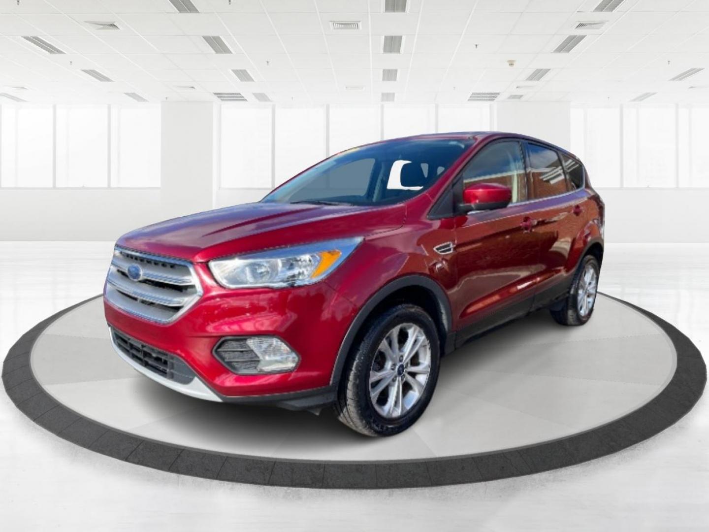 2017 Ruby Red Metallic Tinted Clearcoat Ford Escape SE 4WD (1FMCU9GD4HU) with an 1.5L L4 DOHC 16V engine, 6A transmission, located at 1184 Kauffman Ave, Fairborn, OH, 45324, (937) 908-9800, 39.807072, -84.030914 - Photo#11