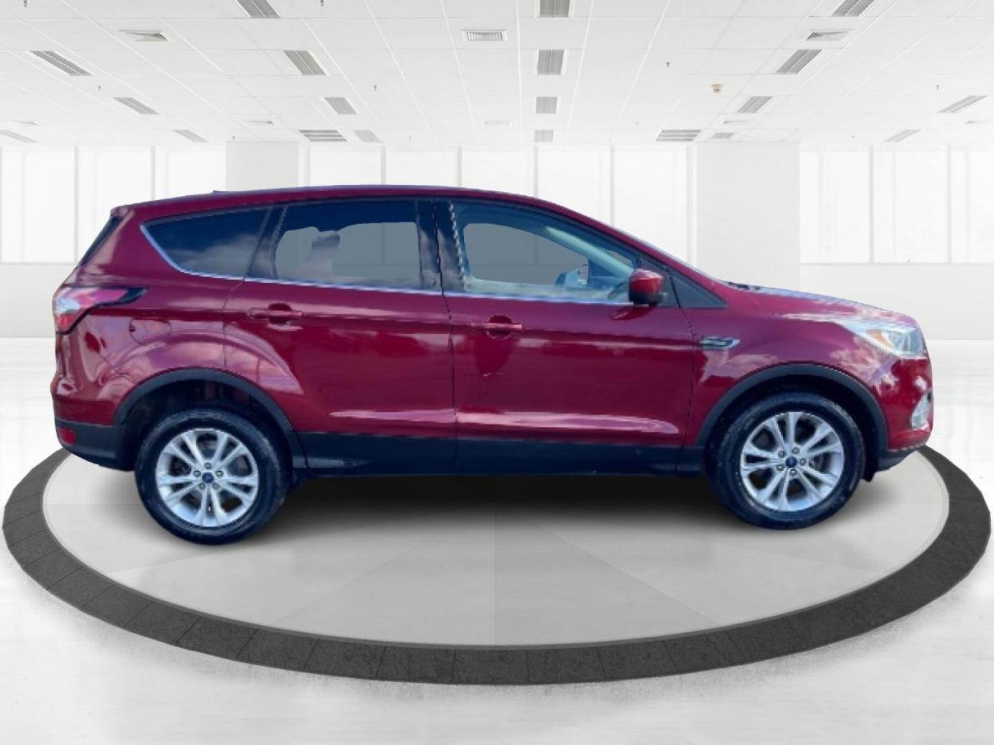 2017 Ford Escape SE 4WD (1FMCU9GD4HU) with an 1.5L L4 DOHC 16V engine, 6-Speed Automatic transmission, located at 401 Woodman Dr, Riverside, OH, 45431, (937) 908-9800, 39.760899, -84.123421 - Photo#1