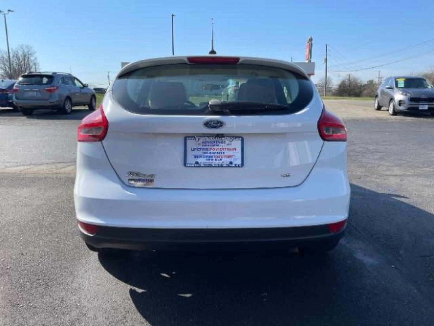 2017 Oxford White Ford Focus SE Hatch (1FADP3K22HL) with an 2.0L L4 DOHC 16V engine, located at 1951 S Dayton Lakeview Rd., New Carlisle, OH, 45344, (937) 908-9800, 39.890999, -84.050255 - Photo#3