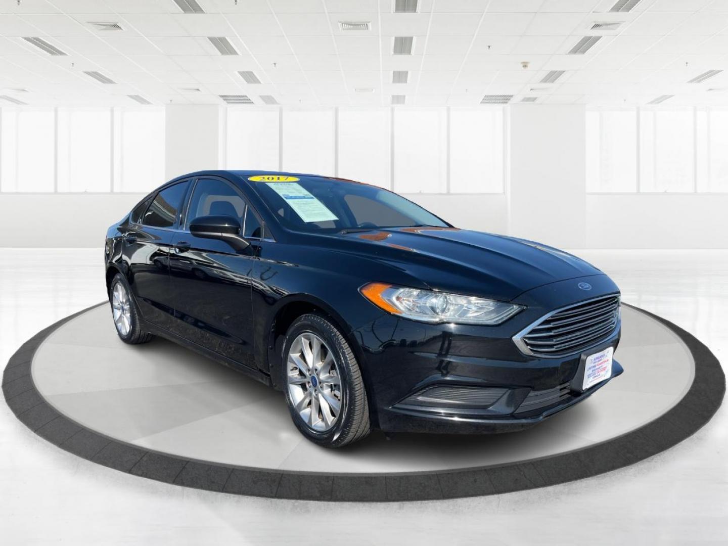 2017 Ford Fusion SE (3FA6P0HD1HR) with an 1.5L L4 DOHC 16V engine, 6-Speed Automatic transmission, located at 1184 Kauffman Ave, Fairborn, OH, 45324, (937) 908-9800, 39.807072, -84.030914 - 2017 Ford Fusion SE - Photo#0