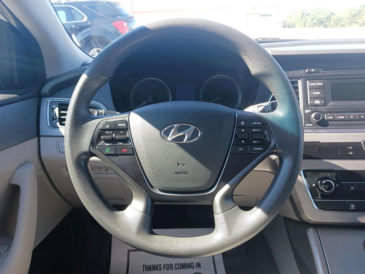 2017 Symphony Silver Hyundai Sonata (5NPE24AF0HH) with an 2.4L L4 DOHC 16V engine, 7-Speed Automatic transmission, located at 4508 South Dixie Dr, Moraine, OH, 45439, (937) 908-9800, 39.689976, -84.218452 - Photo#15