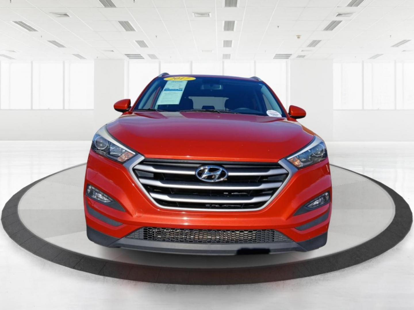 2017 Hyundai Tucson SE (KM8J33A44HU) with an 2.0L L4 DOHC 16V engine, 6-Speed Automatic transmission, located at 4508 South Dixie Dr, Moraine, OH, 45439, (937) 908-9800, 39.689976, -84.218452 - 2017 Hyundai Tucson SE - Photo#6