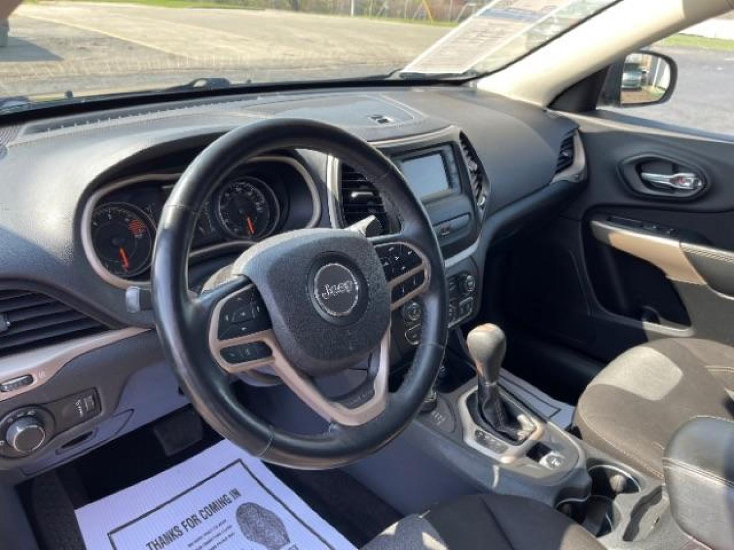 2017 DB Black Pearl Coat Jeep Cherokee Sport 4WD (1C4PJMAB8HW) with an 2.4L L4 DOHC 16V engine, 9-Speed Automatic transmission, located at 1951 S Dayton Lakeview Rd., New Carlisle, OH, 45344, (937) 908-9800, 39.890999, -84.050255 - Photo#6