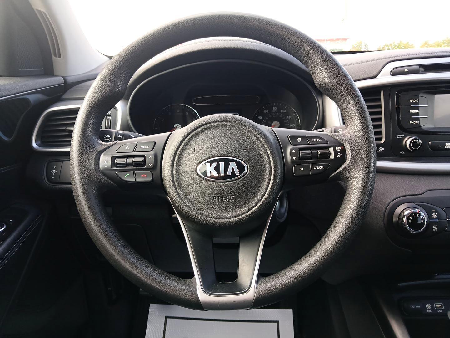 2017 Platinum Graphite Kia Sorento LX AWD (5XYPGDA39HG) with an 2.4L L4 DOHC 16V engine, 6A transmission, located at 1951 S Dayton Lakeview Rd., New Carlisle, OH, 45344, (937) 908-9800, 39.890999, -84.050255 - Photo#15