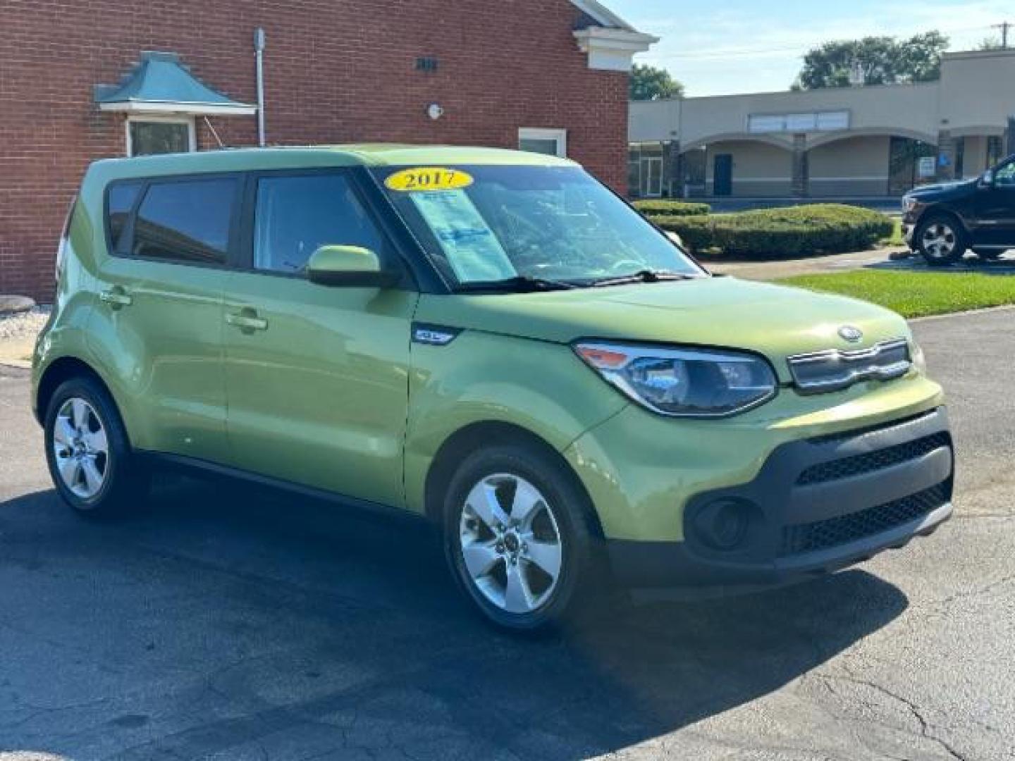 2017 Alien 2 Kia Soul Base 6A (KNDJN2A24H7) with an 1.6L L4 DOHC 16V engine, 6-Speed Automatic transmission, located at 1230 East Main St, Xenia, OH, 45385, (937) 908-9800, 39.688026, -83.910172 - Photo#0