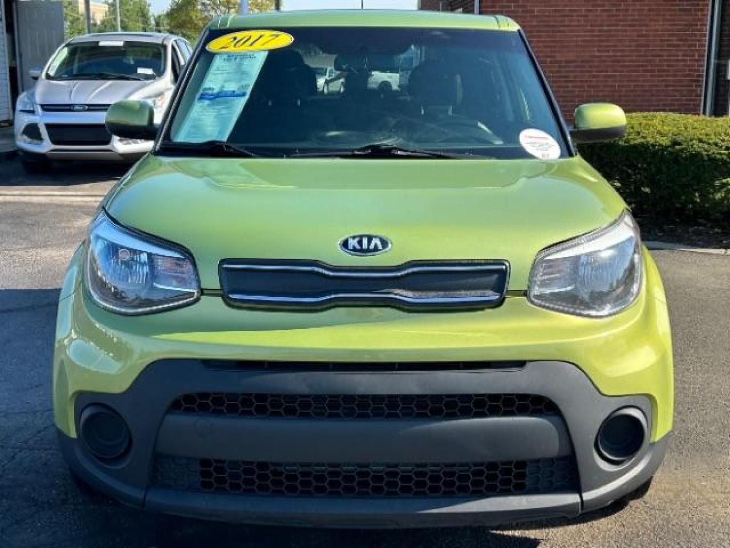 2017 Alien 2 Kia Soul Base 6A (KNDJN2A24H7) with an 1.6L L4 DOHC 16V engine, 6-Speed Automatic transmission, located at 1230 East Main St, Xenia, OH, 45385, (937) 908-9800, 39.688026, -83.910172 - Photo#1