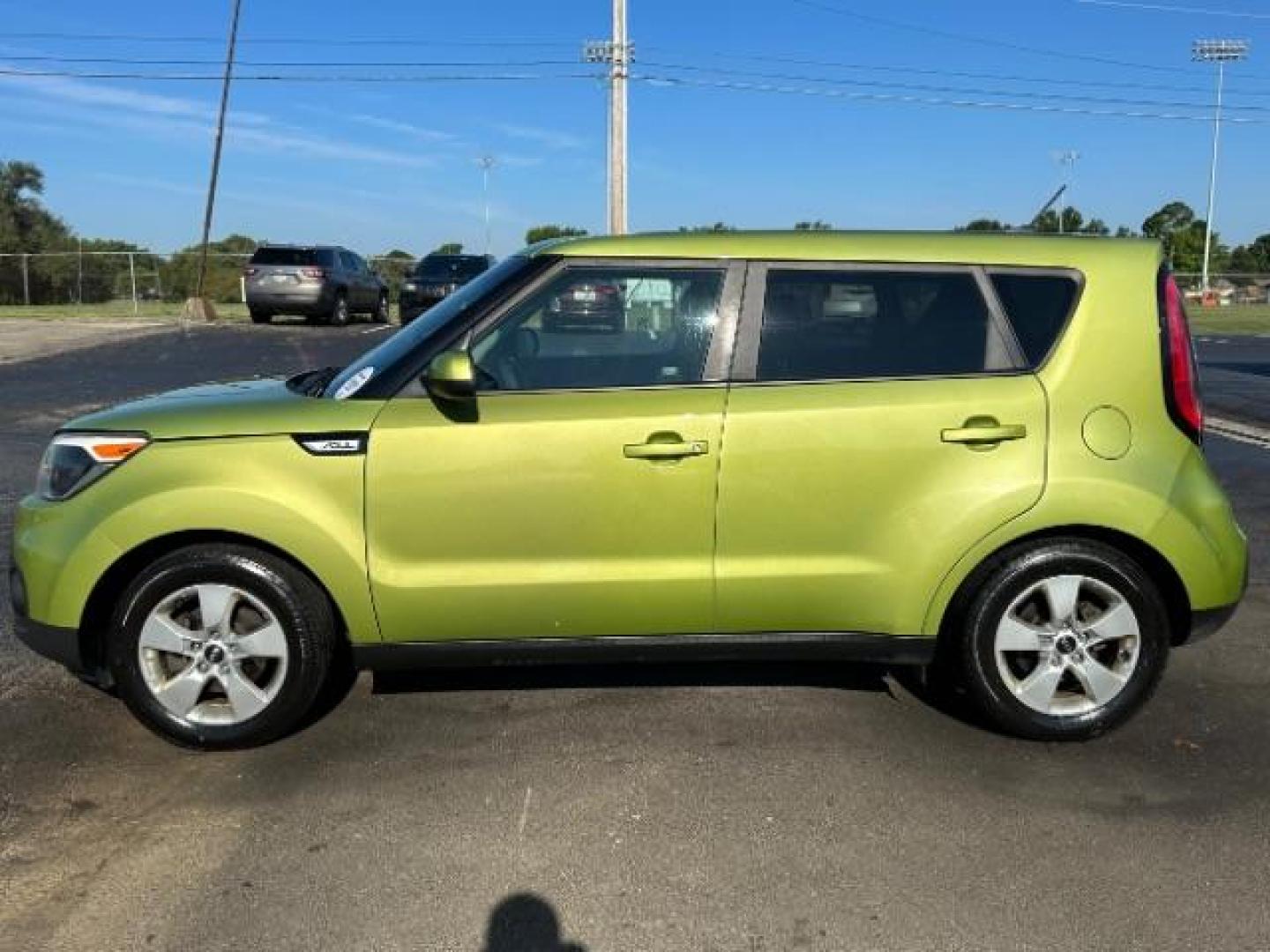 2017 Alien 2 Kia Soul Base 6A (KNDJN2A24H7) with an 1.6L L4 DOHC 16V engine, 6-Speed Automatic transmission, located at 1230 East Main St, Xenia, OH, 45385, (937) 908-9800, 39.688026, -83.910172 - Photo#3