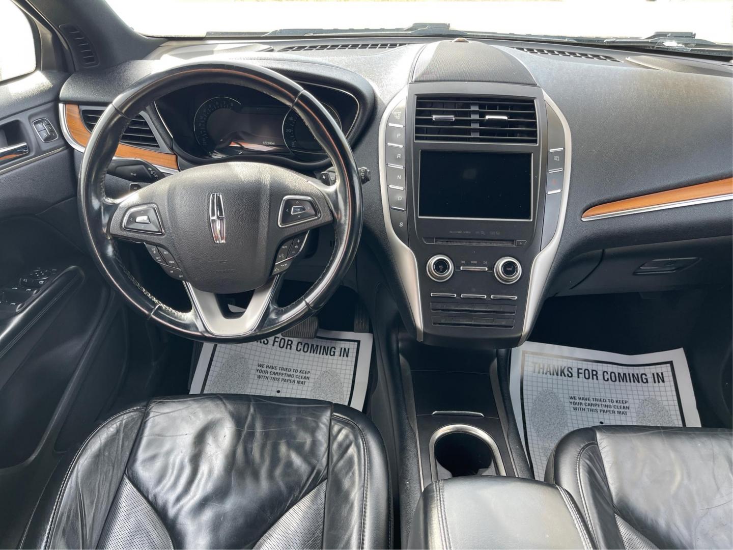 2017 Lincoln MKC Select AWD (5LMCJ2D95HU) with an 2.0L L4 DOHC 16V engine, 6-Speed Automatic transmission, located at 1184 Kauffman Ave, Fairborn, OH, 45324, (937) 908-9800, 39.807072, -84.030914 - Photo#19