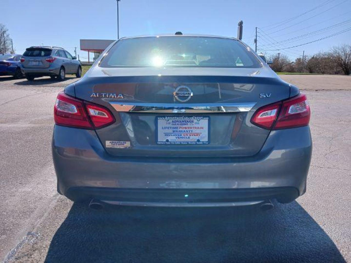 2017 Gun Metallic Nissan Altima 2.5 SV (1N4AL3AP3HC) with an 2.5L L4 DOHC 16V engine, Continuously Variable Transmission transmission, located at 1951 S Dayton Lakeview Rd., New Carlisle, OH, 45344, (937) 908-9800, 39.890999, -84.050255 - Photo#5