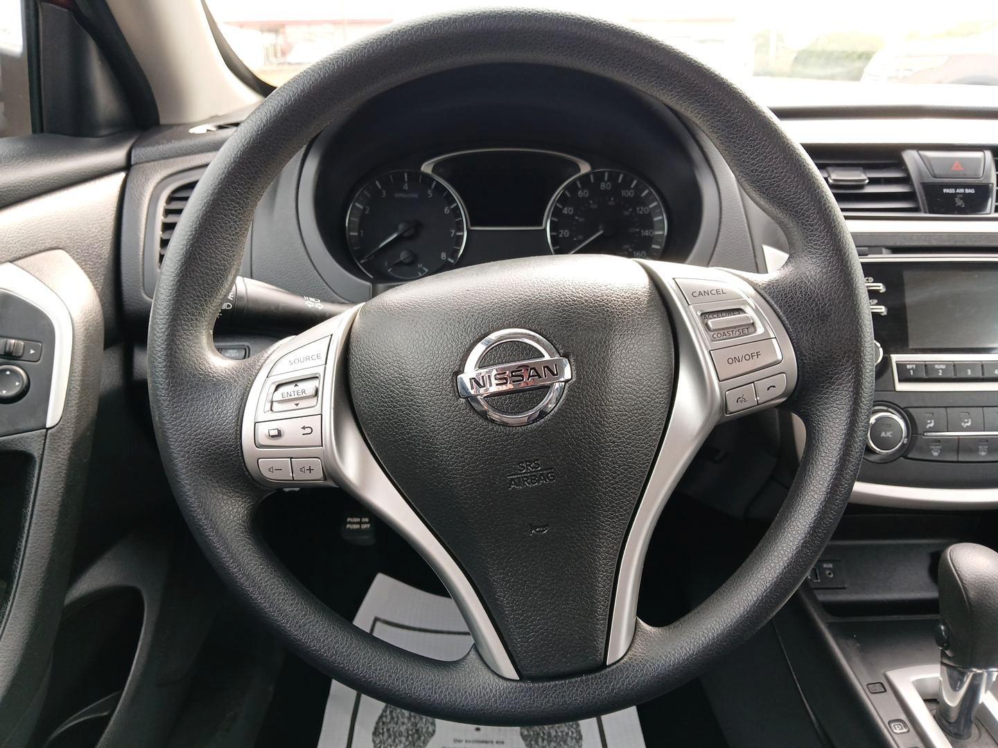 2017 Cayenne Red Nissan Altima 2.5 S (1N4AL3AP7HC) with an 2.5L L4 DOHC 16V engine, CVT transmission, located at 401 Woodman Dr, Riverside, OH, 45431, (937) 908-9800, 39.760899, -84.123421 - Photo#15