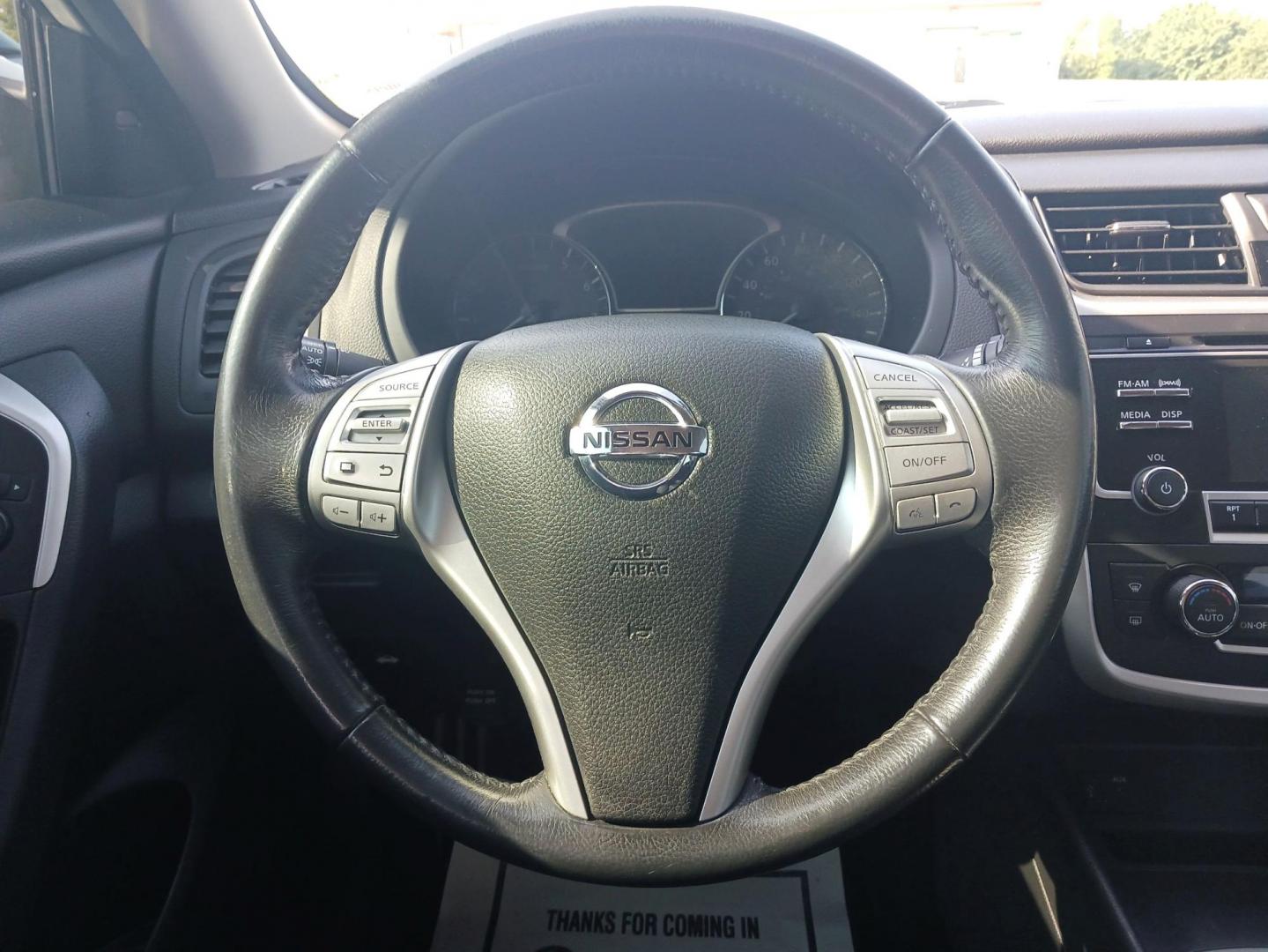 2017 Pearl White Nissan Altima (1N4AL3AP5HC) with an 2.5L L4 DOHC 16V engine, Continuously Variable Transmission transmission, located at 880 E. National Road, Vandalia, OH, 45377, (937) 908-9800, 39.891918, -84.183594 - Photo#15