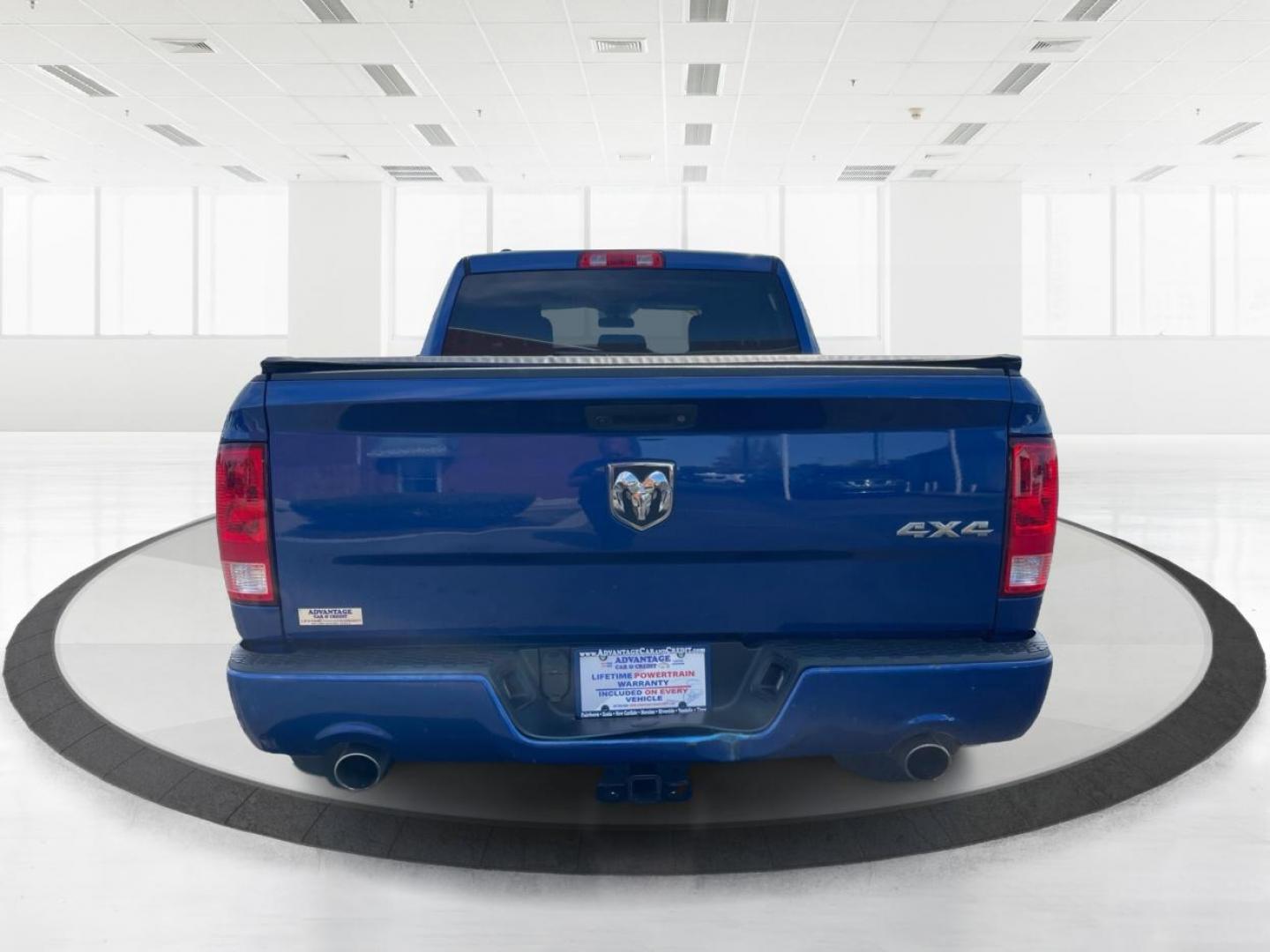 2017 Blue Streak Pearl Coat RAM 1500 Tradesman Quad Cab 4WD (1C6RR7FT5HS) with an 5.7L V8 OHV 16V engine, 8A transmission, located at 4508 South Dixie Dr, Moraine, OH, 45439, (937) 908-9800, 39.689976, -84.218452 - Photo#3