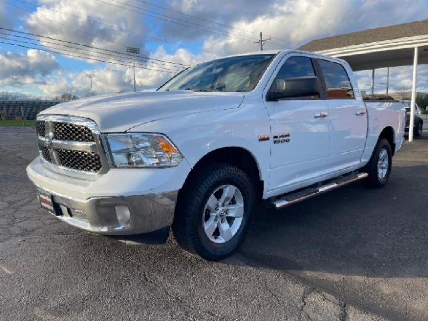 2017 RAM 1500 SLT Crew Cab SWB 4WD (1C6RR7LT7HS) with an 5.7L V8 OHV 16V engine, 8-Speed Automatic transmission, located at 1951 S Dayton Lakeview Rd., New Carlisle, OH, 45344, (937) 908-9800, 39.890999, -84.050255 - 2017 RAM 1500 SLT Crew Cab SWB 4WD - Photo#13