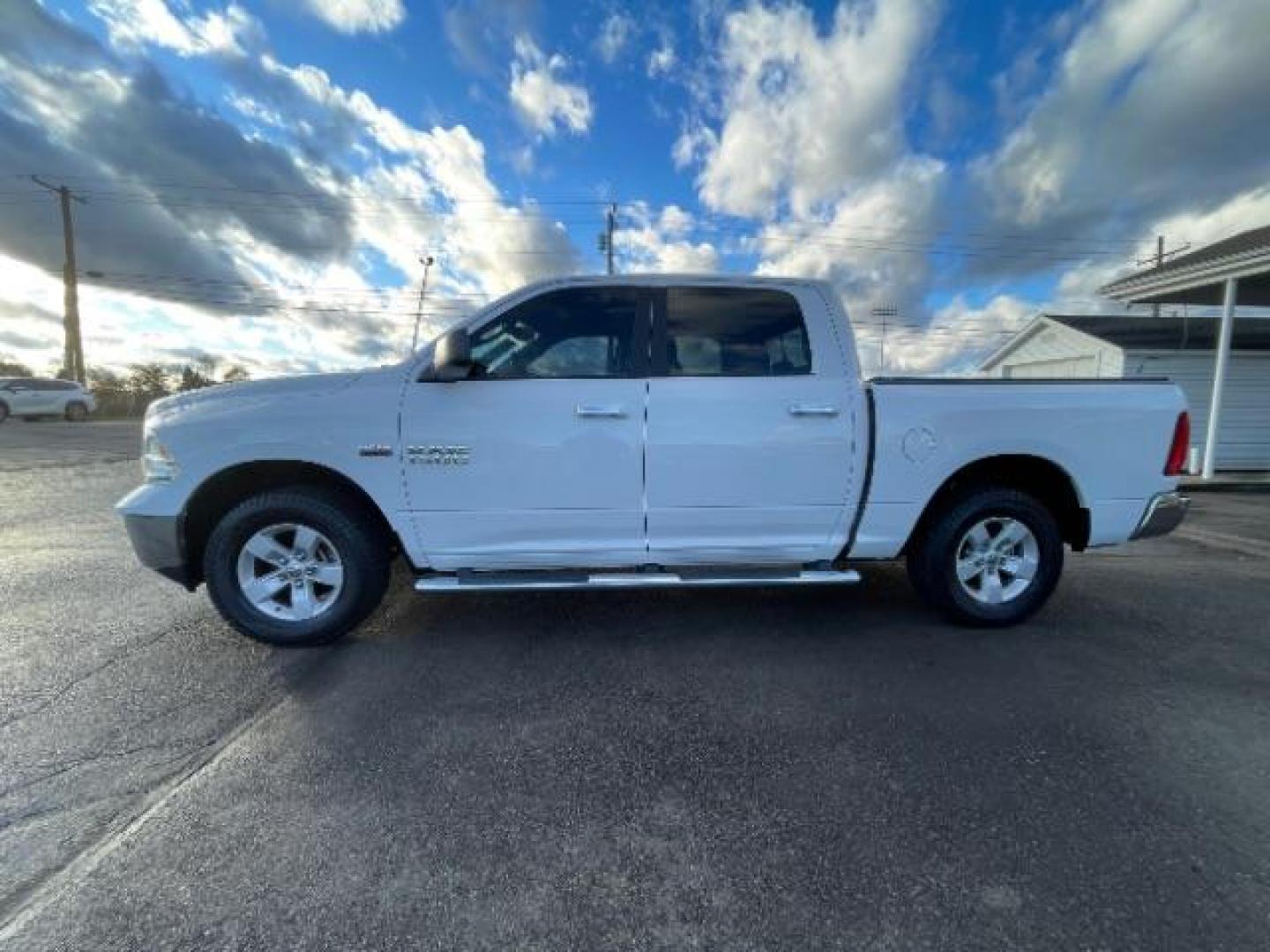 2017 RAM 1500 SLT Crew Cab SWB 4WD (1C6RR7LT7HS) with an 5.7L V8 OHV 16V engine, 8-Speed Automatic transmission, located at 1951 S Dayton Lakeview Rd., New Carlisle, OH, 45344, (937) 908-9800, 39.890999, -84.050255 - 2017 RAM 1500 SLT Crew Cab SWB 4WD - Photo#14