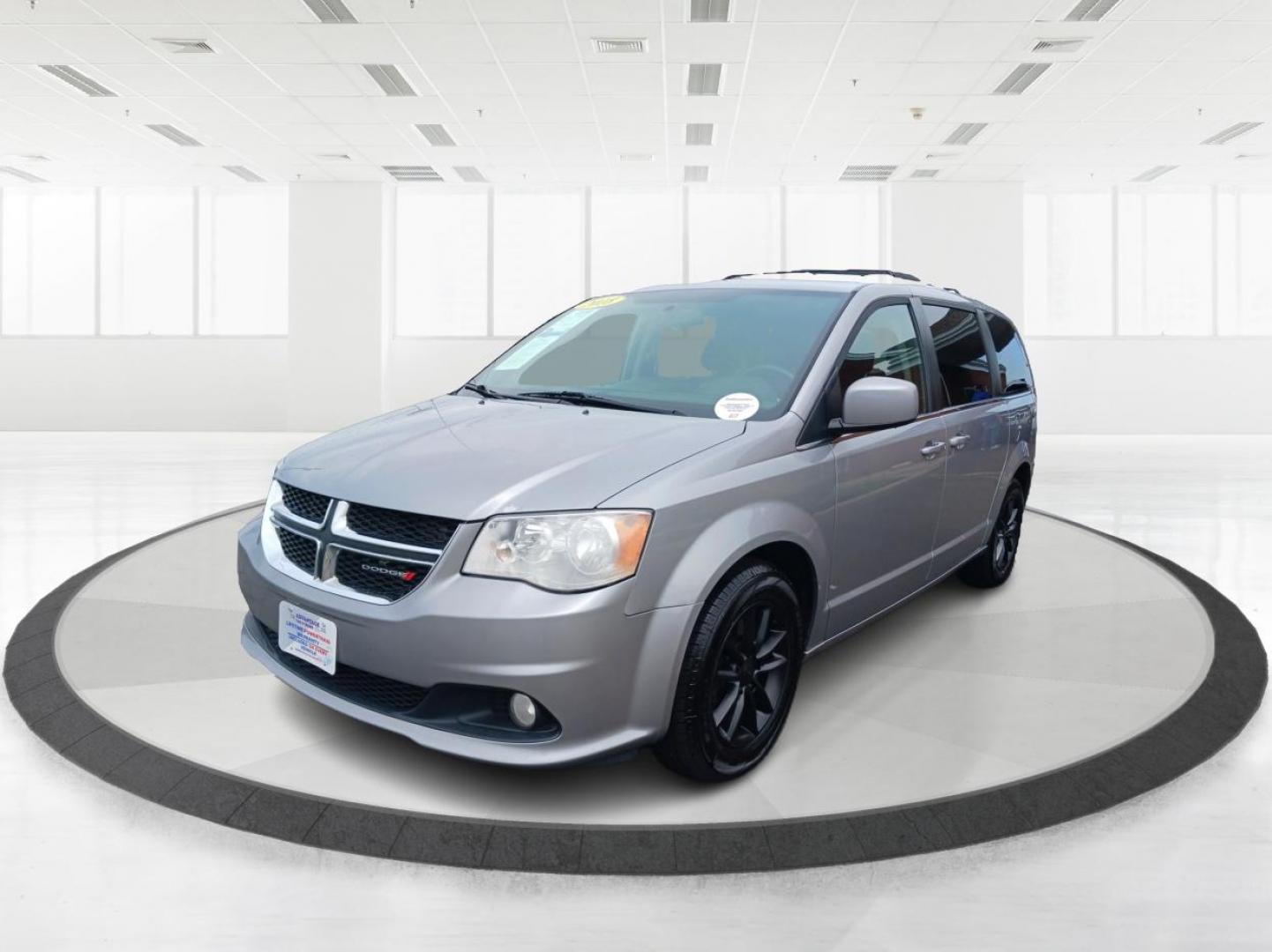 2018 Billet Clear Coat Dodge Grand Caravan SXT (2C4RDGCG1JR) with an 3.6L V6 DOHC 24V engine, 6A transmission, located at 1184 Kauffman Ave, Fairborn, OH, 45324, (937) 908-9800, 39.807072, -84.030914 - Photo#7