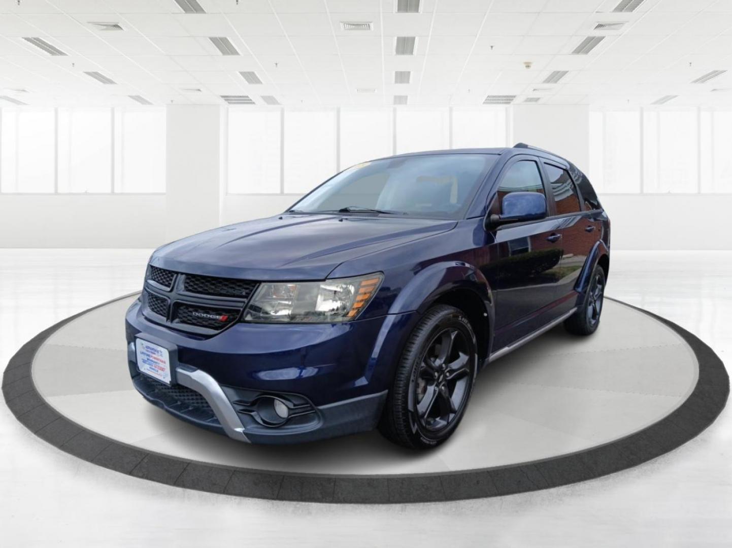 2018 Contusion Blue Pearl Coat Dodge Journey Crossroad FWD (3C4PDCGG2JT) with an 3.6L V6 DOHC 24V engine, 4A transmission, located at 1230 East Main St, Xenia, OH, 45385, (937) 908-9800, 39.688026, -83.910172 - Photo#7