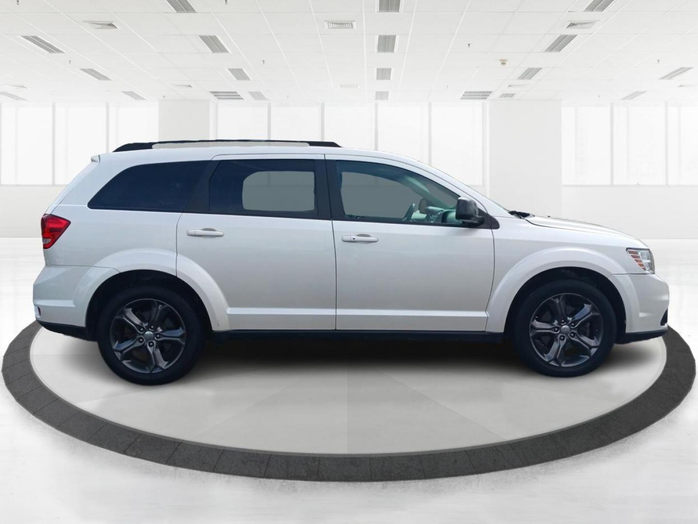 2018 Vice White Dodge Journey GT (3C4PDCEG1JT) with an 3.6L V6 DOHC 24V engine, 6A transmission, located at 4508 South Dixie Dr, Moraine, OH, 45439, (937) 908-9800, 39.689976, -84.218452 - Photo#1