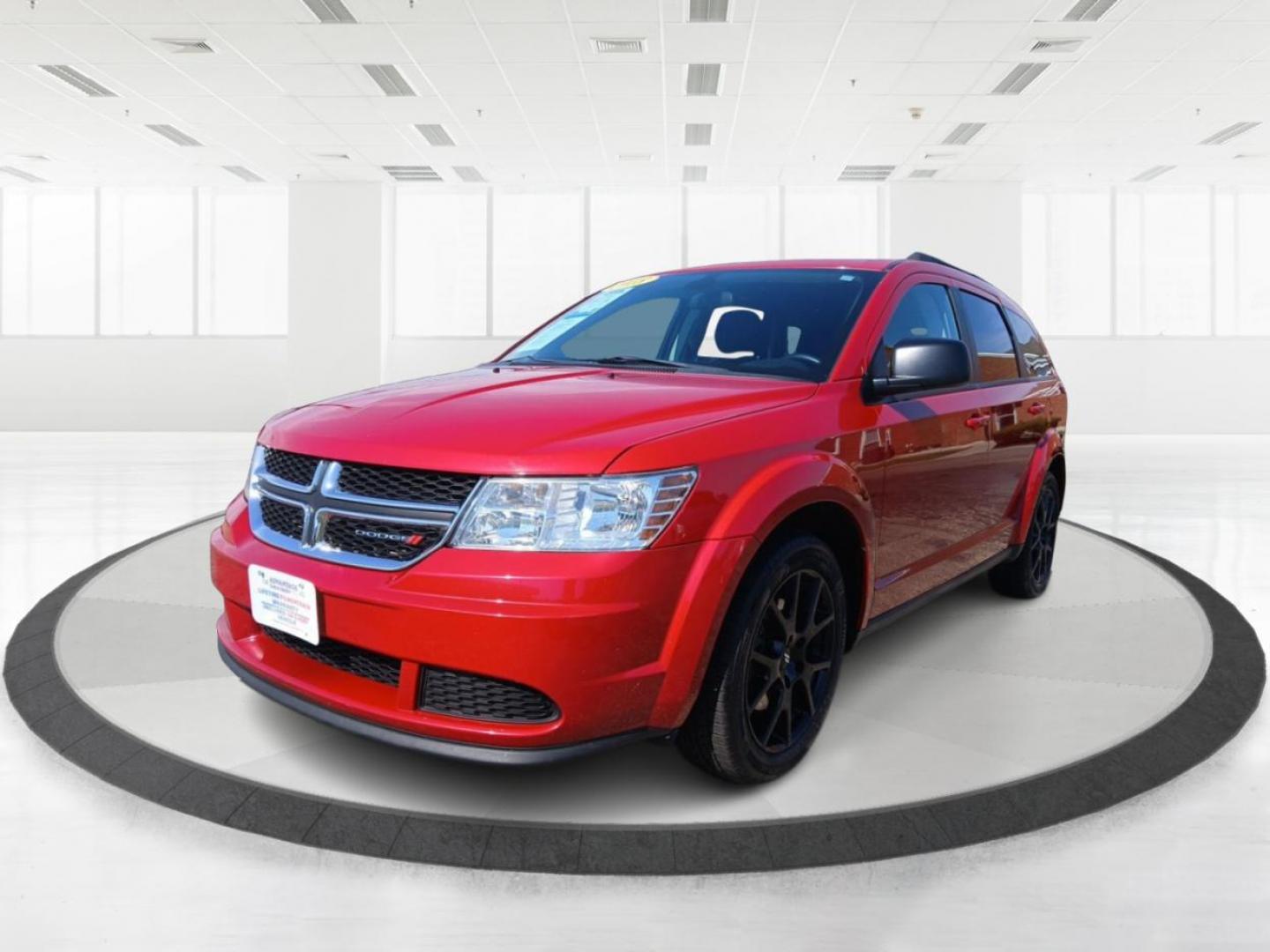 2018 Redline 2 Pearl Coat Dodge Journey SE (3C4PDCAB2JT) with an 2.4L L4 DOHC 16V engine, 4A transmission, located at 880 E. National Road, Vandalia, OH, 45377, (937) 908-9800, 39.891918, -84.183594 - Photo#7