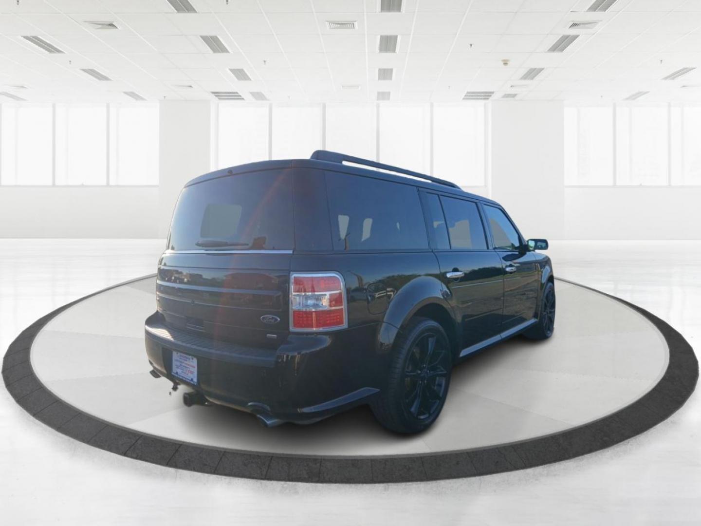 2018 Shadow Black Ford Flex Limited AWD (2FMHK6D8XJB) with an 3.5L V6 DOHC 24V engine, 6A transmission, located at 880 E. National Road, Vandalia, OH, 45377, (937) 908-9800, 39.891918, -84.183594 - Photo#2