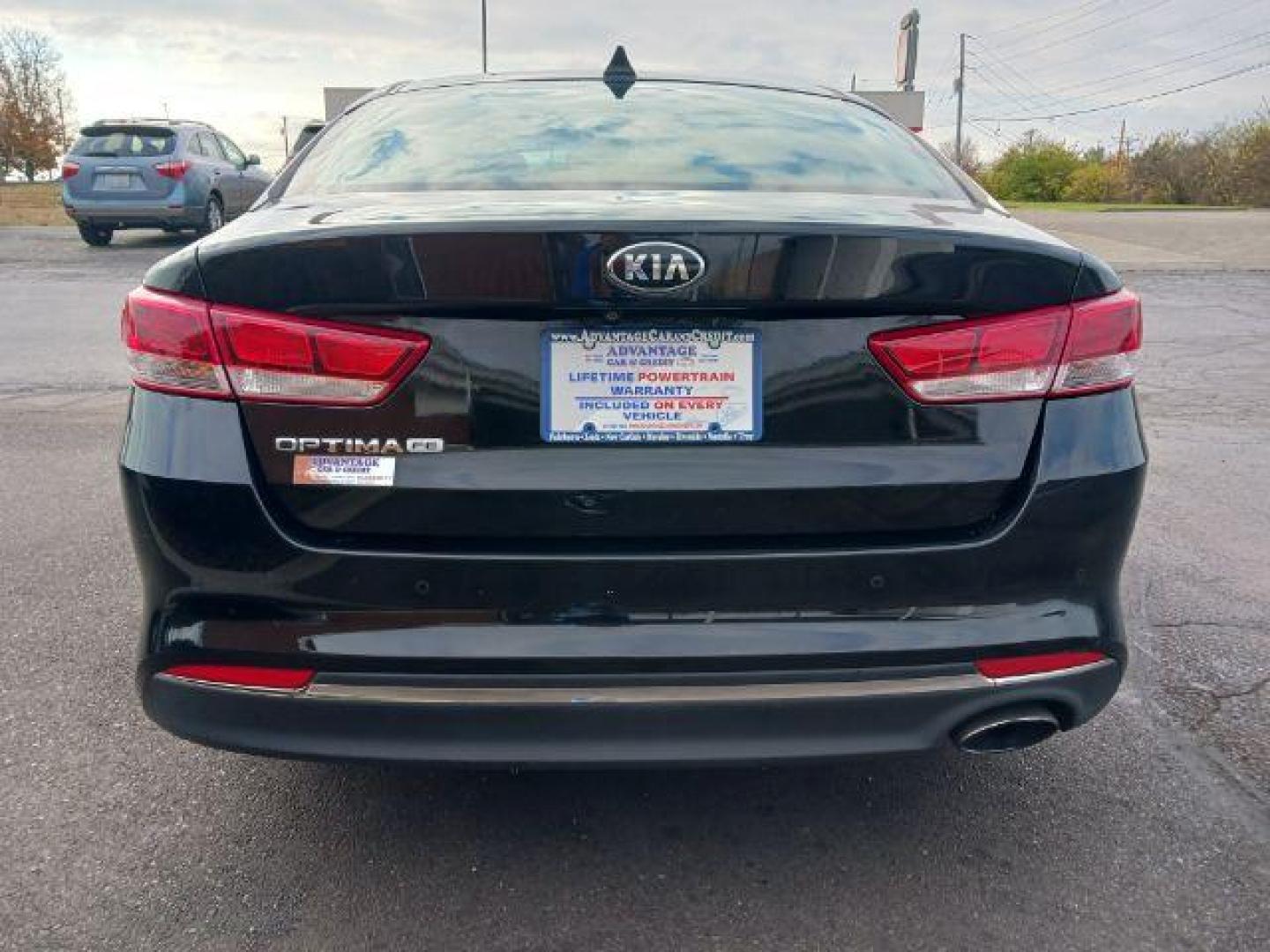 2018 Aurora Black Pearl Kia Optima LX (5XXGT4L36JG) with an 2.4L L4 DOHC 16V engine, 6-Speed Automatic transmission, located at 1184 Kauffman Ave, Fairborn, OH, 45324, (937) 908-9800, 39.807072, -84.030914 - Photo#5