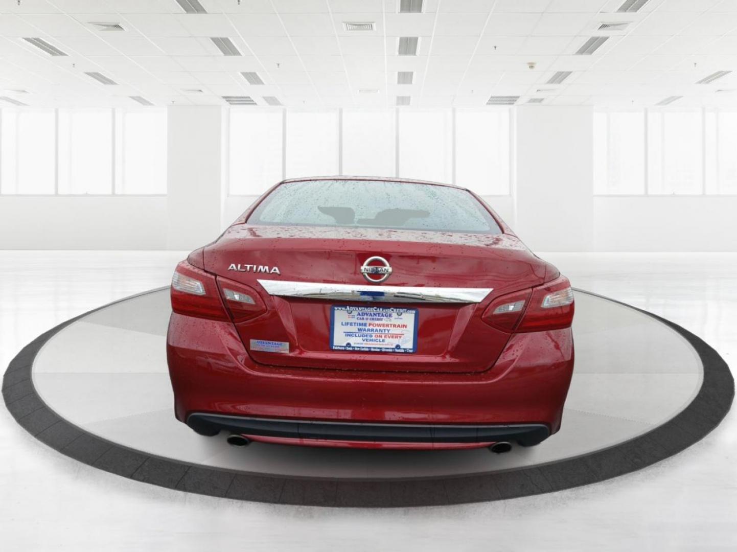 2018 Scarlet Ember Nissan Altima 2.5 (1N4AL3AP2JC) with an 2.5L L4 DOHC 16V engine, CVT transmission, located at 8750 N County Rd 25A, Piqua, OH, 45356, (937) 908-9800, 40.164391, -84.232513 - Photo#3