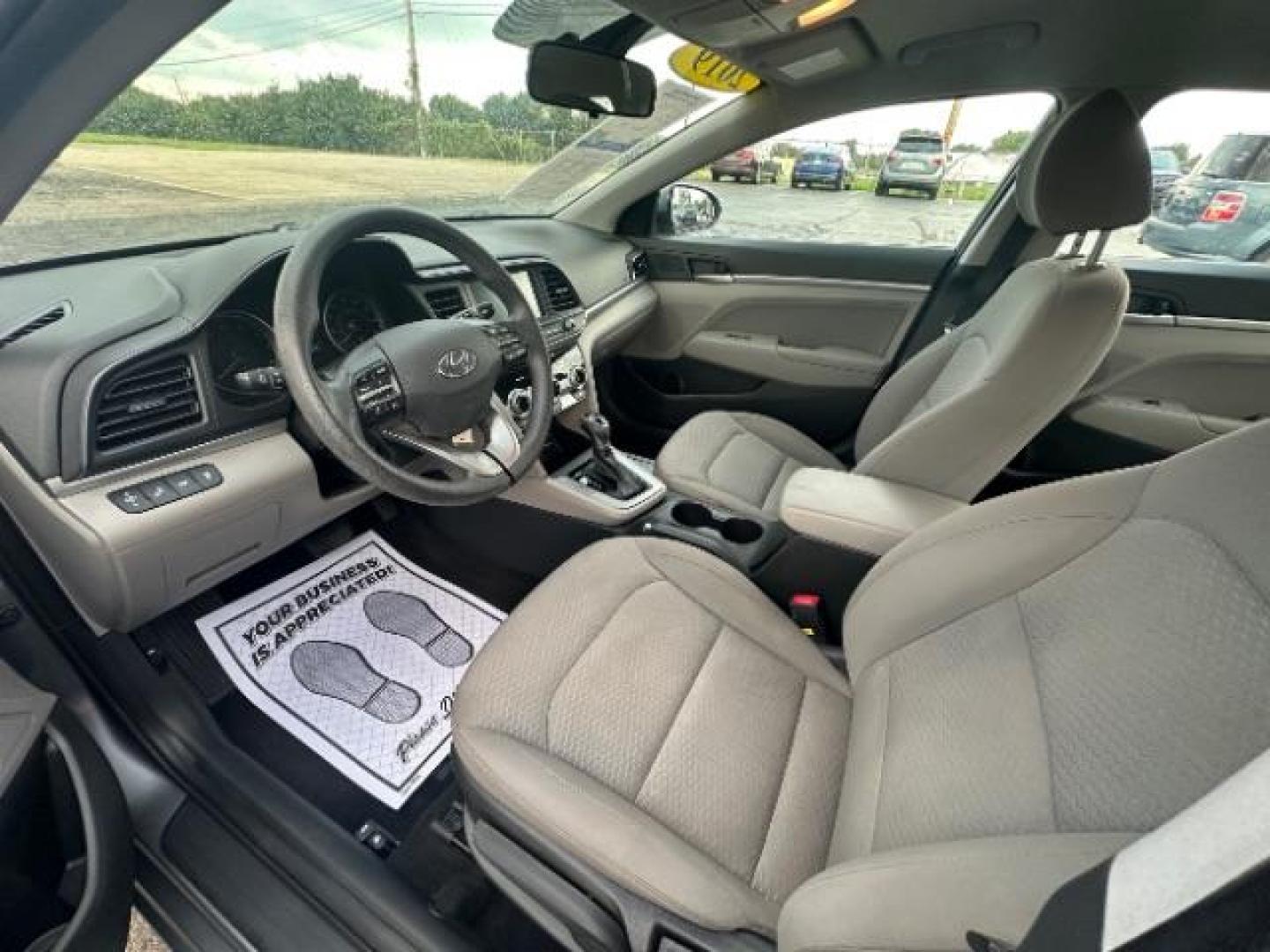 2019 Galactic Gray Hyundai Elantra Limited (KMHD84LF9KU) with an 1.8L L4 DOHC 16V engine, 6-Speed Automatic transmission, located at 1230 East Main St, Xenia, OH, 45385, (937) 908-9800, 39.688026, -83.910172 - Photo#6