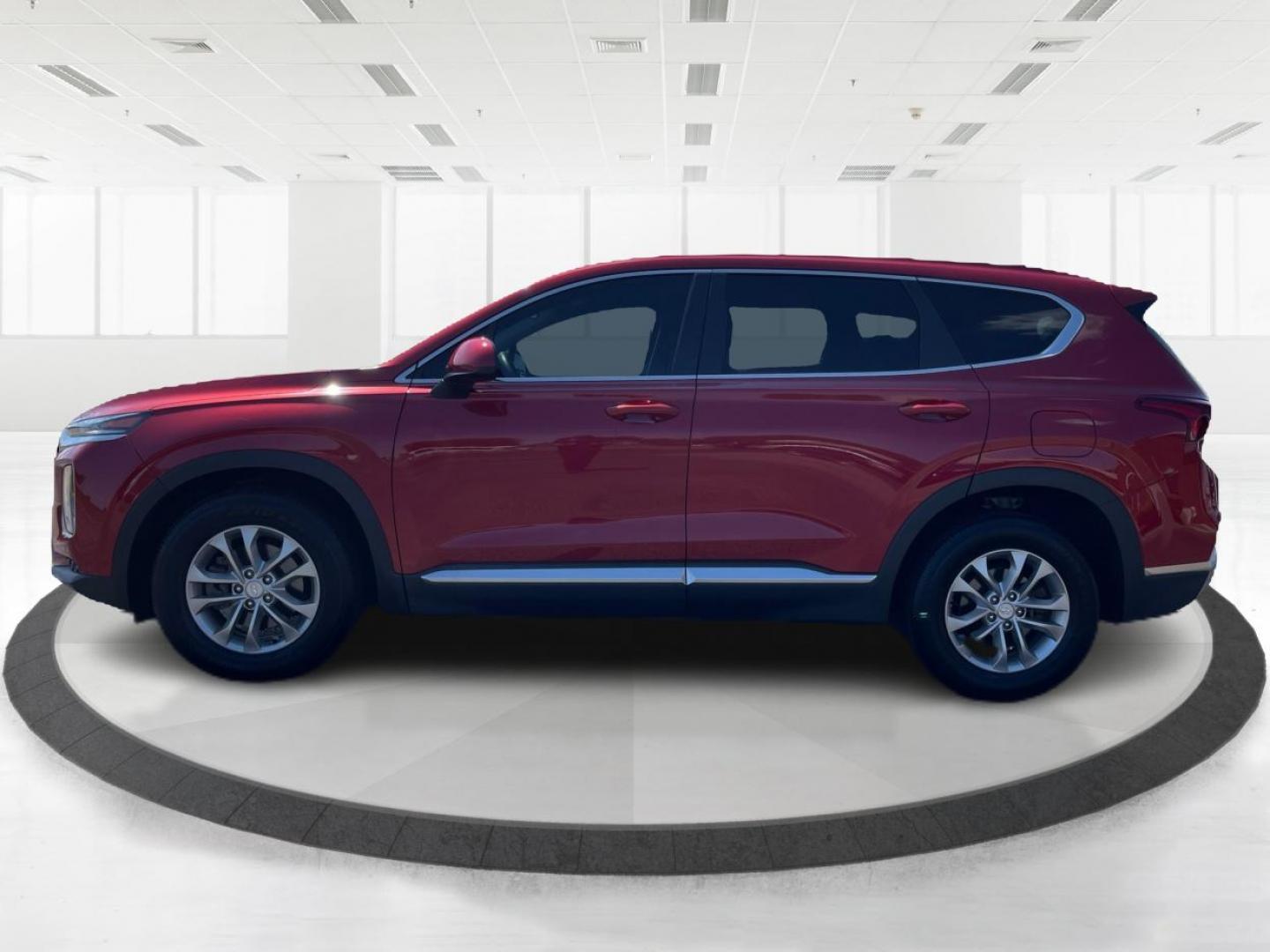 2019 Scarlet Red Hyundai Santa Fe SE 2.4 AWD (5NMS2CAD9KH) with an 2.4L L4 DOHC 16V engine, 8A transmission, located at 880 E. National Road, Vandalia, OH, 45377, (937) 908-9800, 39.891918, -84.183594 - Photo#5