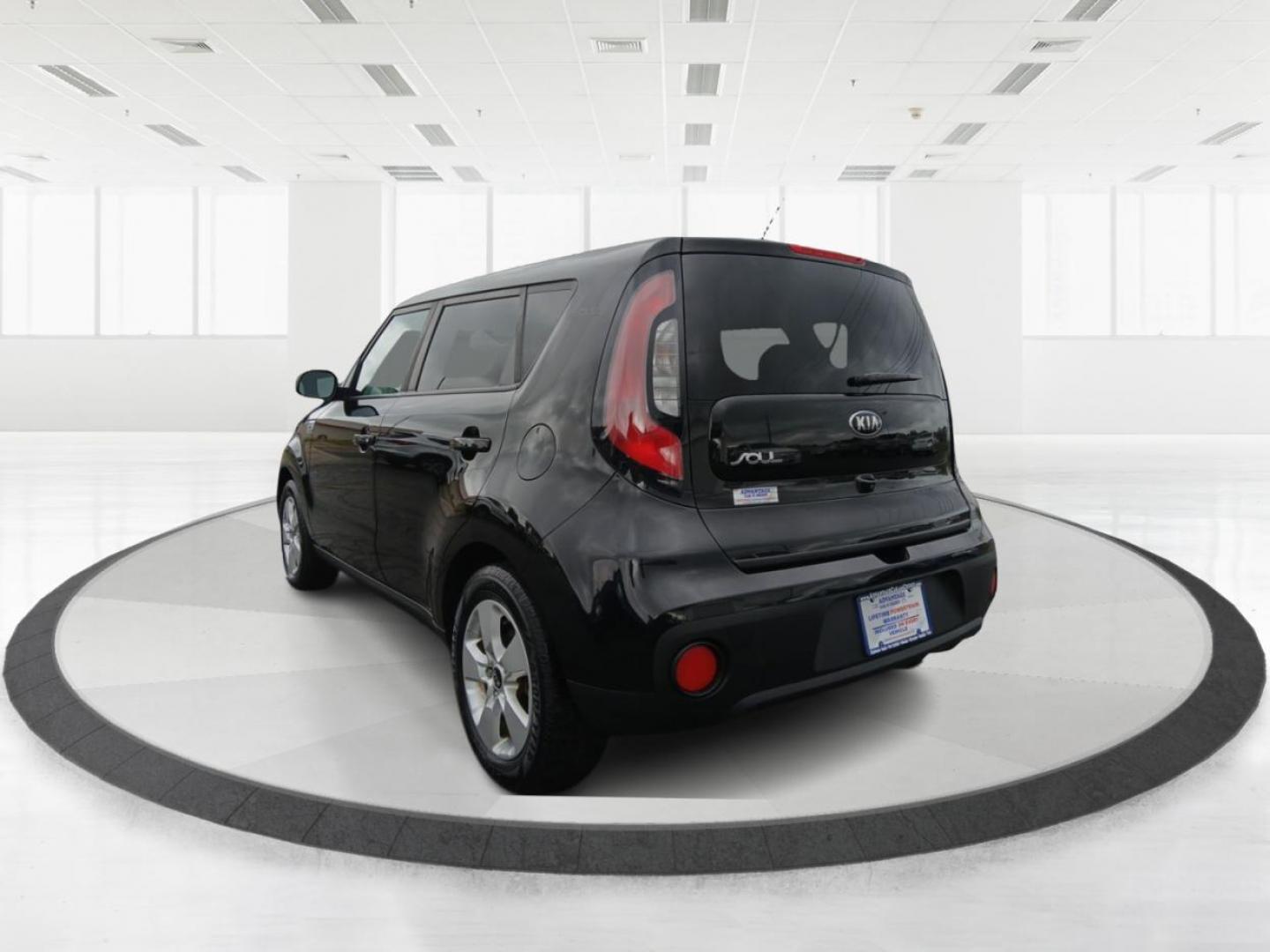 2019 Shadow Black Kia Soul Base 6M (KNDJN2A26K7) with an 1.6L L4 DOHC 16V engine, 6M transmission, located at 1184 Kauffman Ave, Fairborn, OH, 45324, (937) 908-9800, 39.807072, -84.030914 - Photo#4