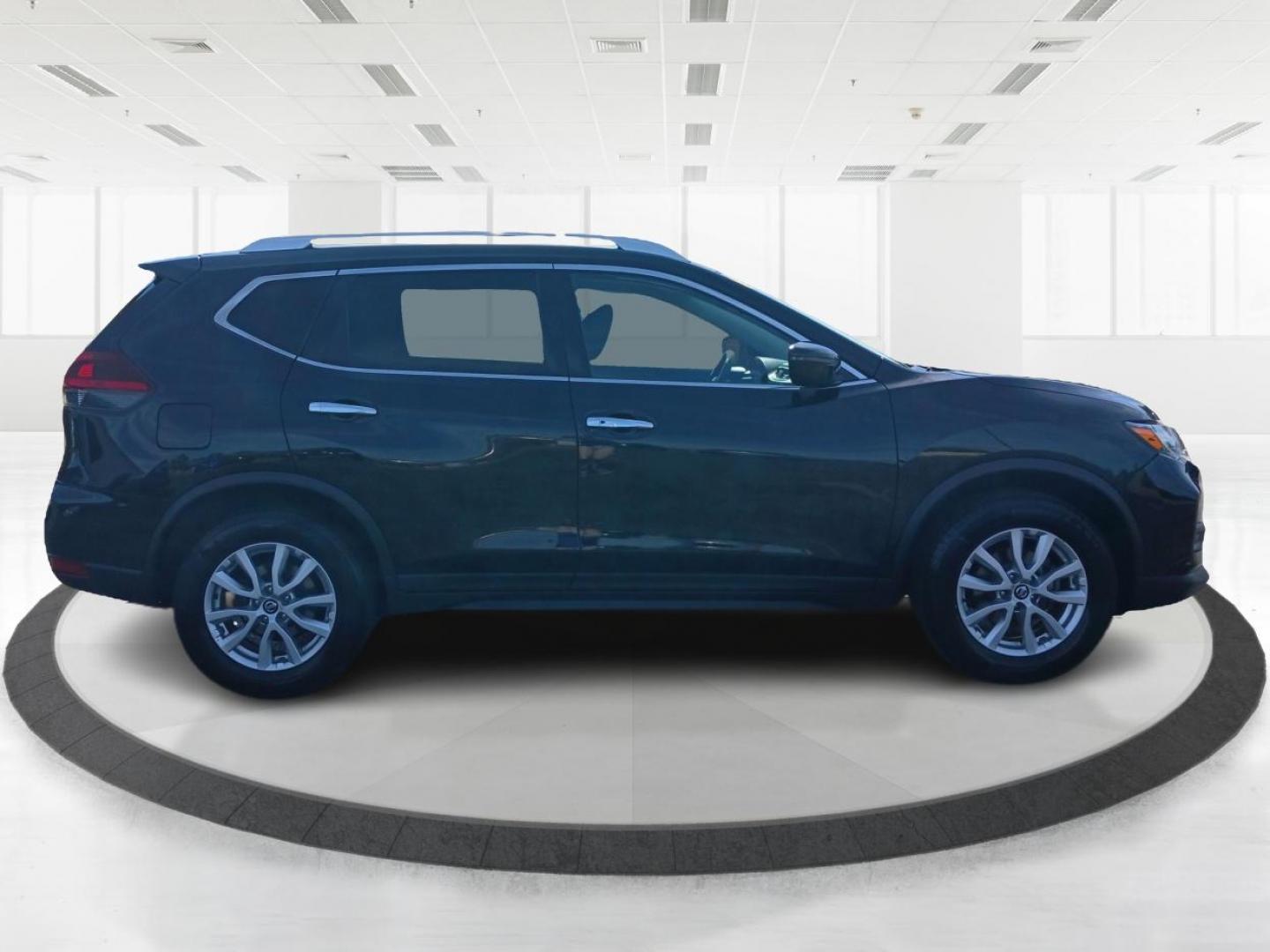 2019 Nissan Rogue SV AWD (KNMAT2MV8KP) with an 2.5L L4 DOHC 16V engine, Continuously Variable Transmission transmission, located at 401 Woodman Dr, Riverside, OH, 45431, (937) 908-9800, 39.760899, -84.123421 - 2019 Nissan Rogue SV AWD - Photo#1